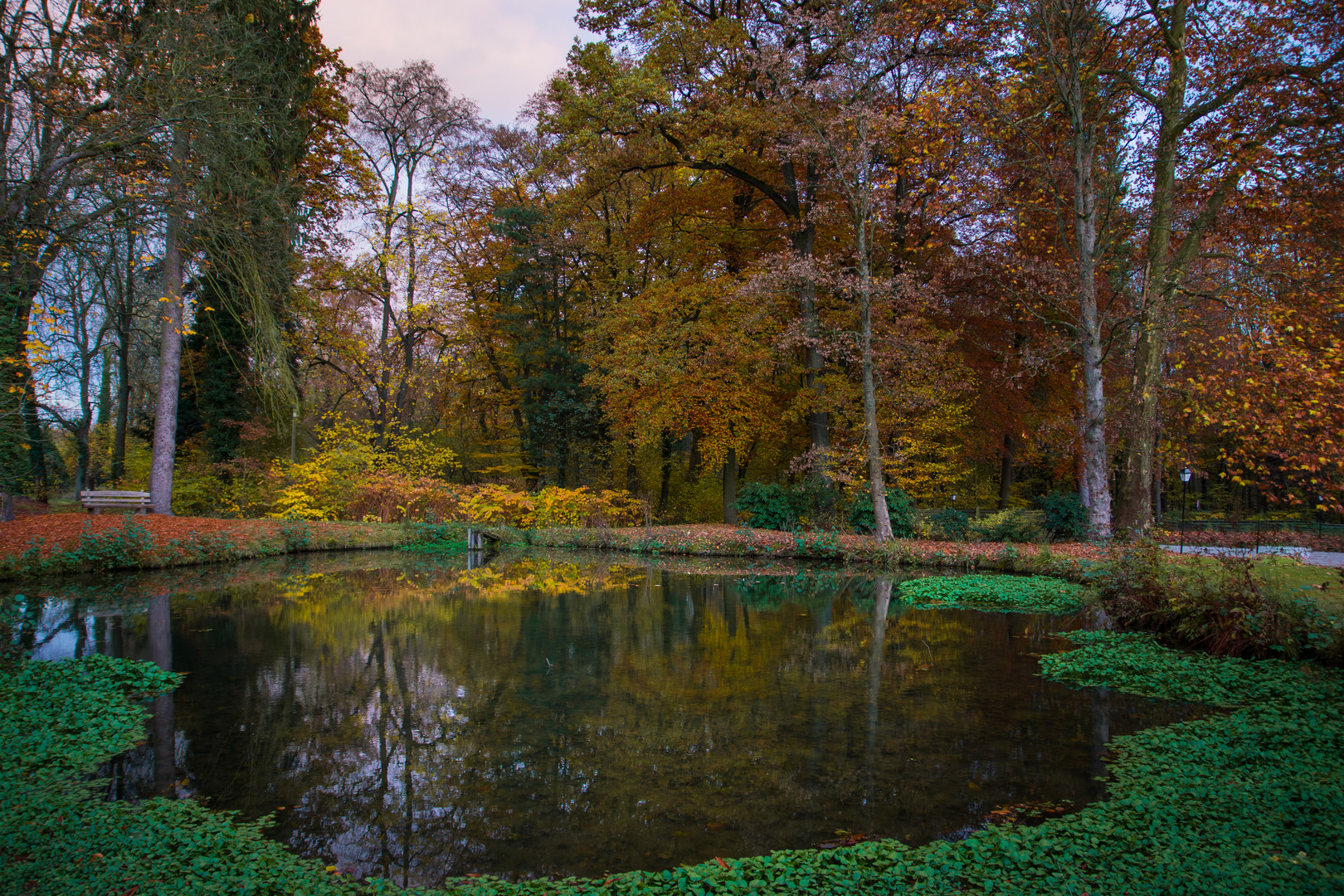 Herbststimmung am Schloss Auel 01