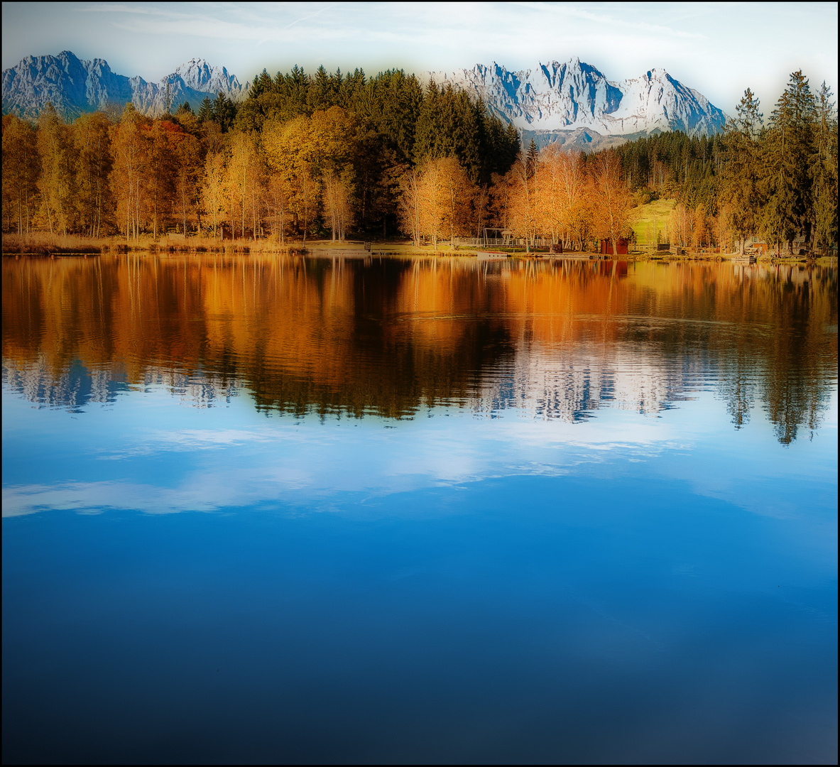 Herbststimmung am Schwarzsee bei Kitzbühel