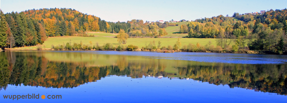 Herbststimmung am Stausee