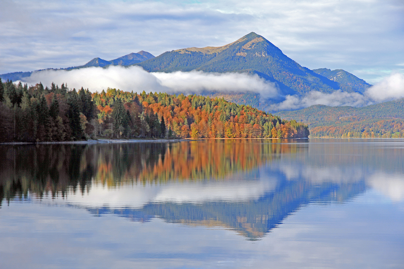 Herbststimmung am und im See