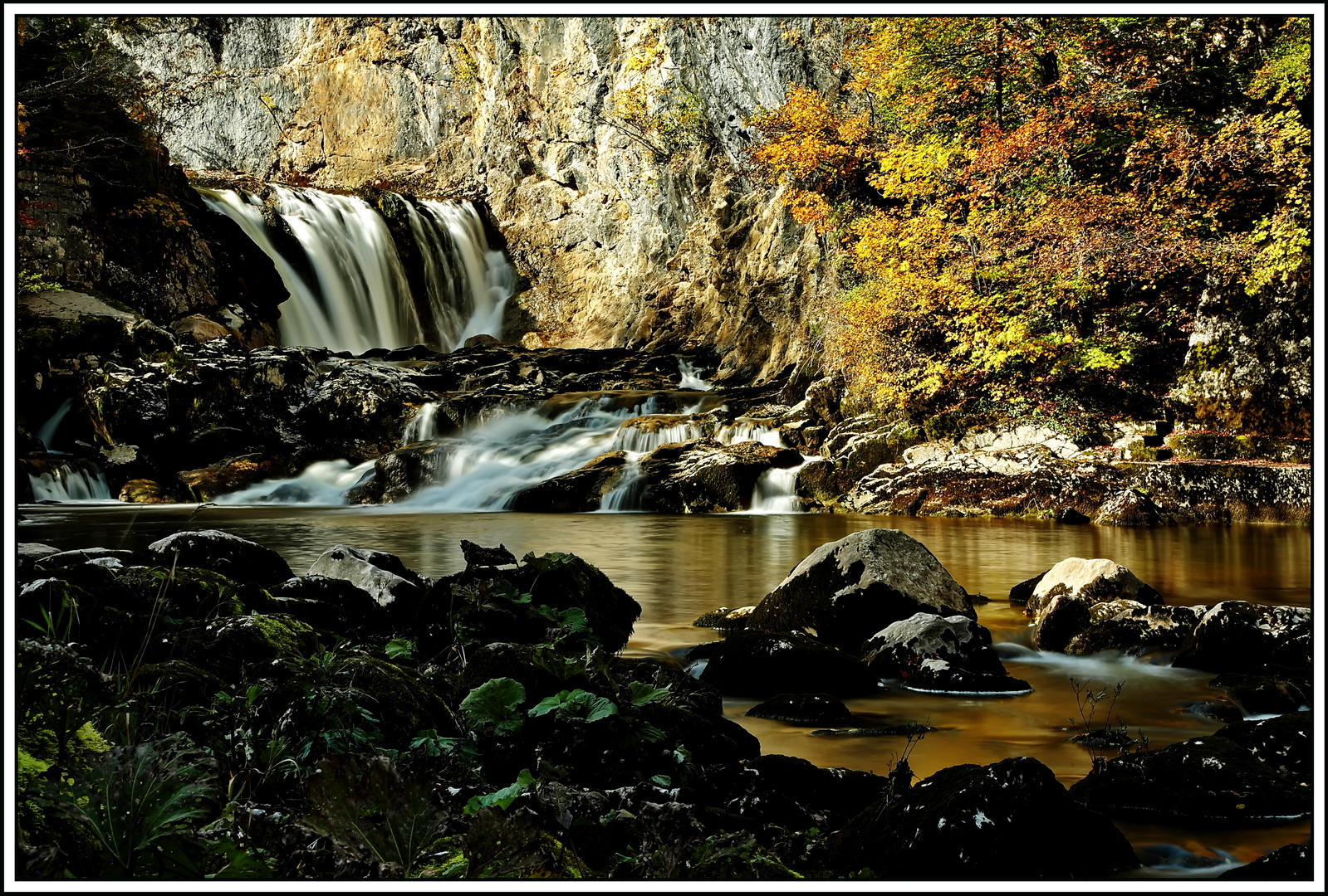 Herbststimmung am Wasserfall II