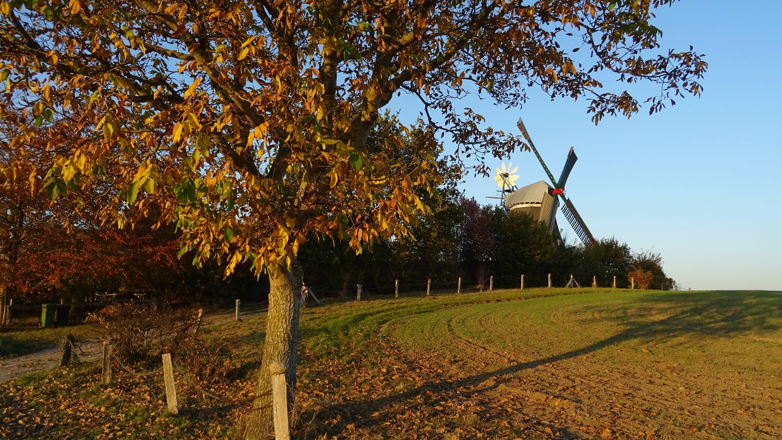 Herbststimmung an der Langrader Mühle