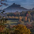 ..Herbststimmung an der Trifels..