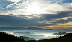 Herbststimmung zwischen Nebel und Wolken