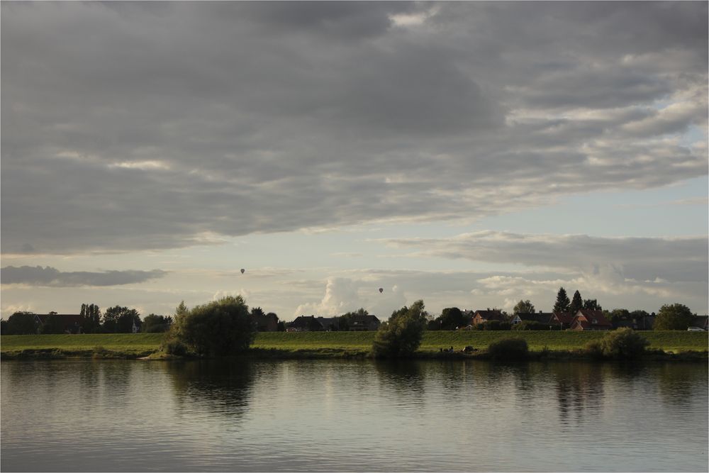 Herbsttag an der Elbe