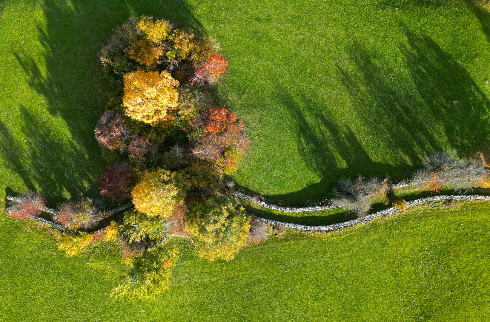 Herbsttag in den Bergen