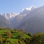 Herbstwanderung 07 durch das Val Bregaglia - Blick zurück auf die Bergeller Alpen