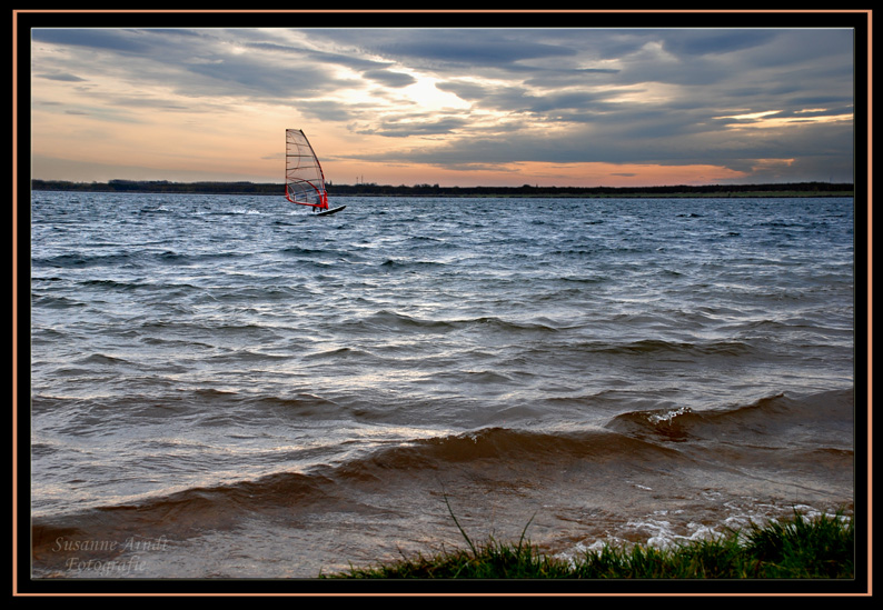 Herbstwind am See