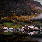 Herbstzauber vom Wasser aus