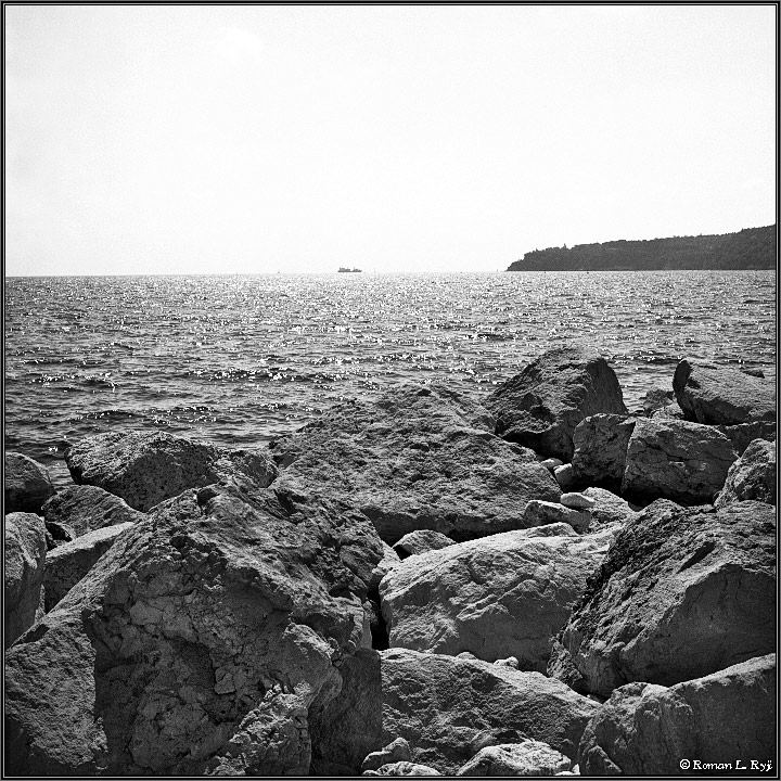 Here stones have met sea water