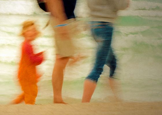 h.e.r.e_c.o.m.e.s_t.h.e_s.u.n