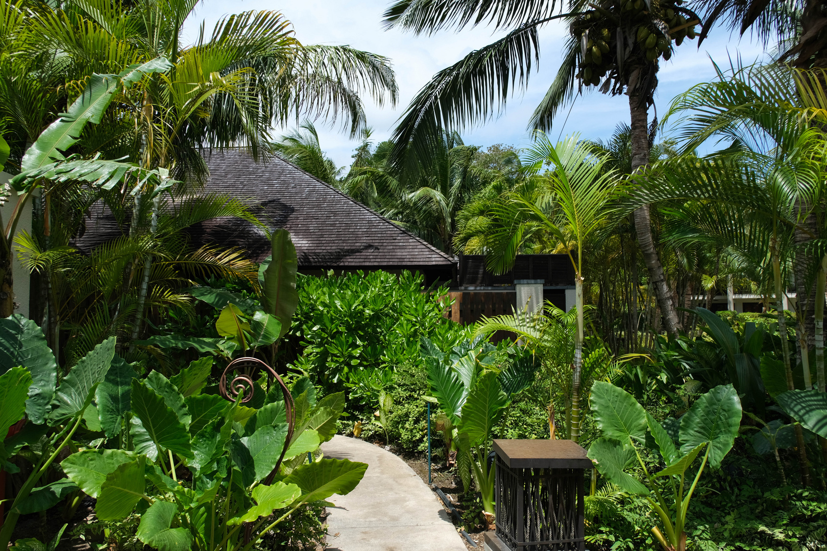 ...hereinspaziert - hier geht`s zur Poolvilla...