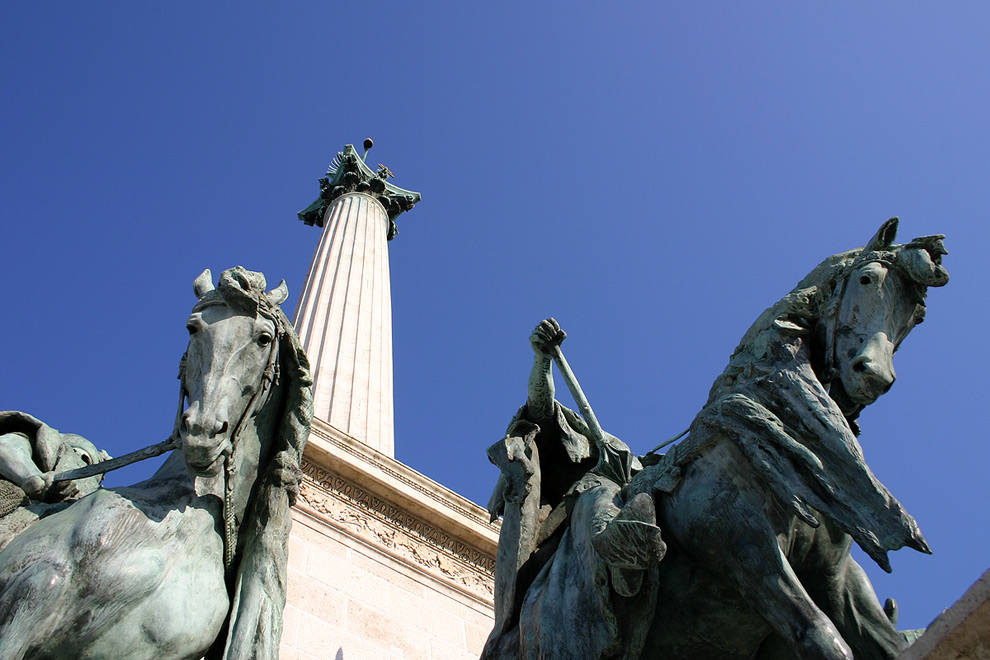 Heroes Square