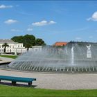 Herrenhäuser Gärten - Das Schloss mit Brunnen