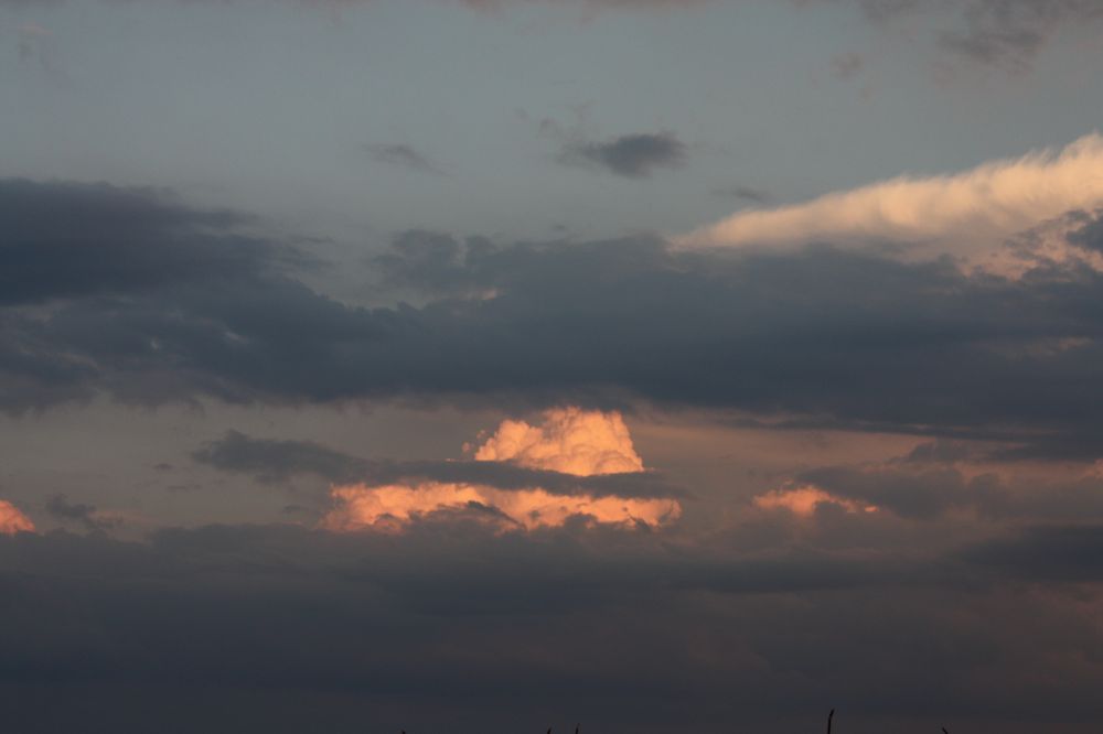 herrlich, wie der Wolkenberg beleuchtet wird