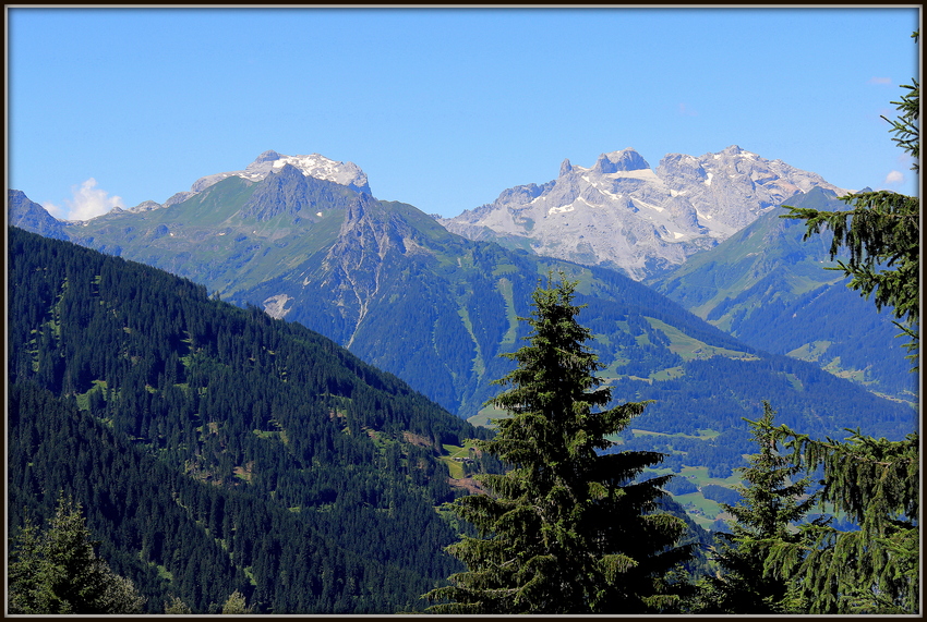 Herrliche Bergwelt im Montafon, ( Vorarlberg )