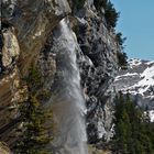 Herrlicher Wasserfall am Bergsee!