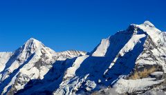 Herrliches Wetter mit Aussicht auf Eiger Mönch und Jungfrau