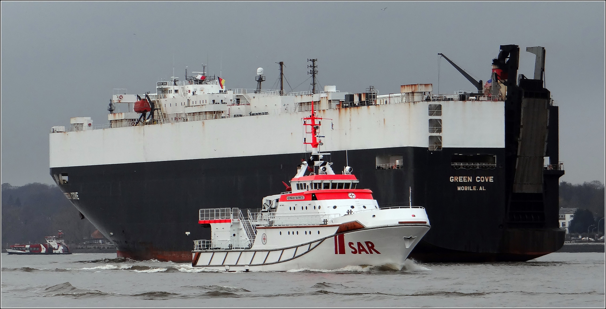 "HERRMANN MARWEDE" zu Besuch in Hamburg