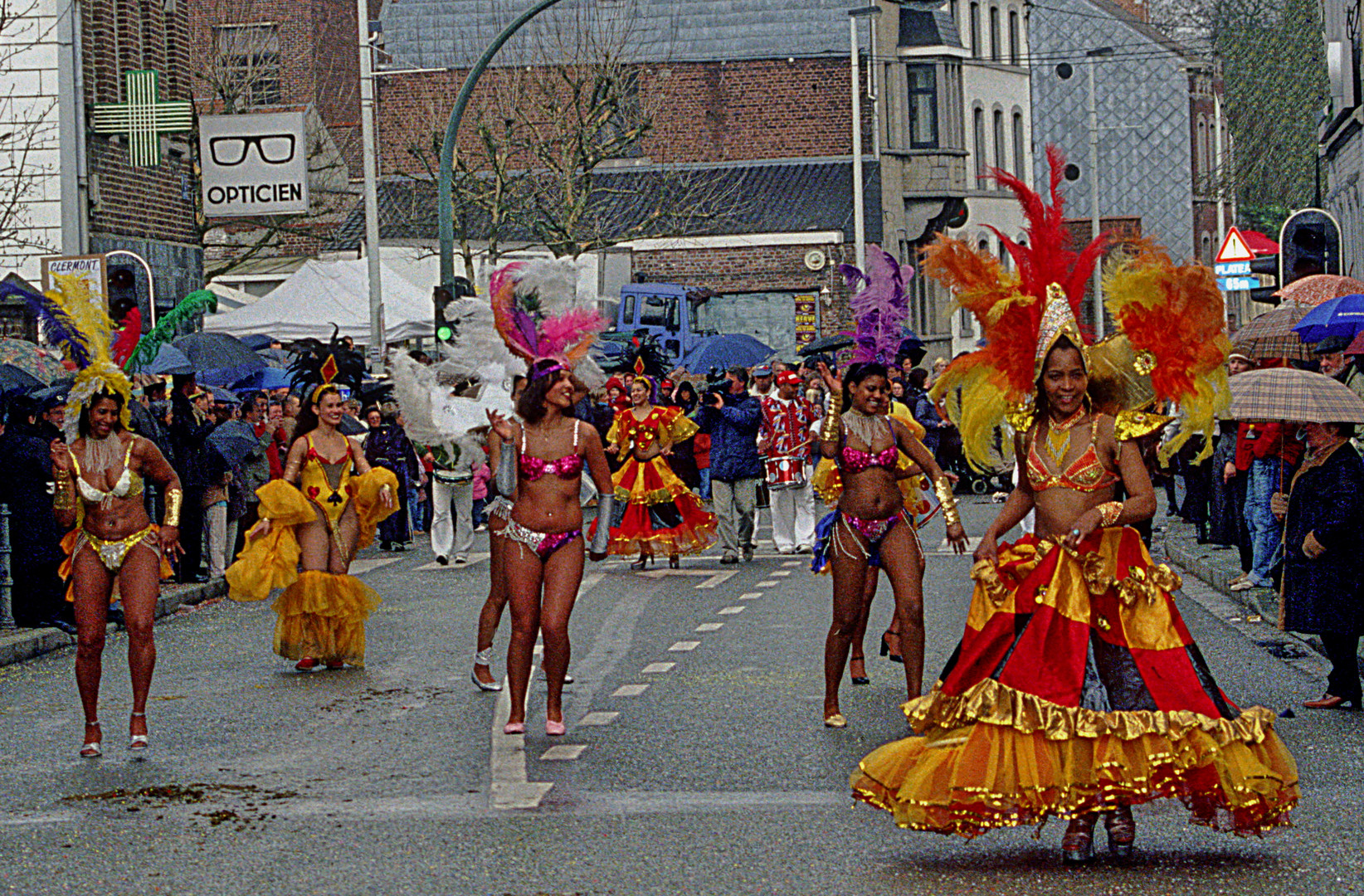 HERVE - BELGIQUE : (2006) - LES BRESILIENNES.