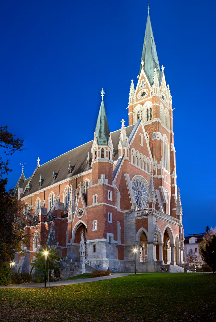 HerzJesuKirche Foto & Bild architektur, architektur bei nacht, graz
