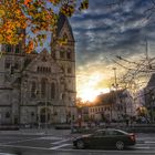 Herz-Jesu-Kirche im Herbst