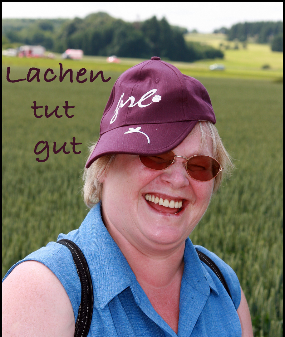 HERZHAFTES LACHEN