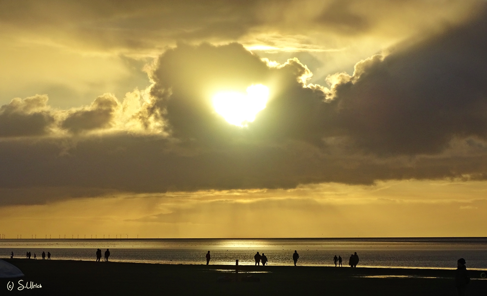 "Herziger" Himmel über der Nordsee 