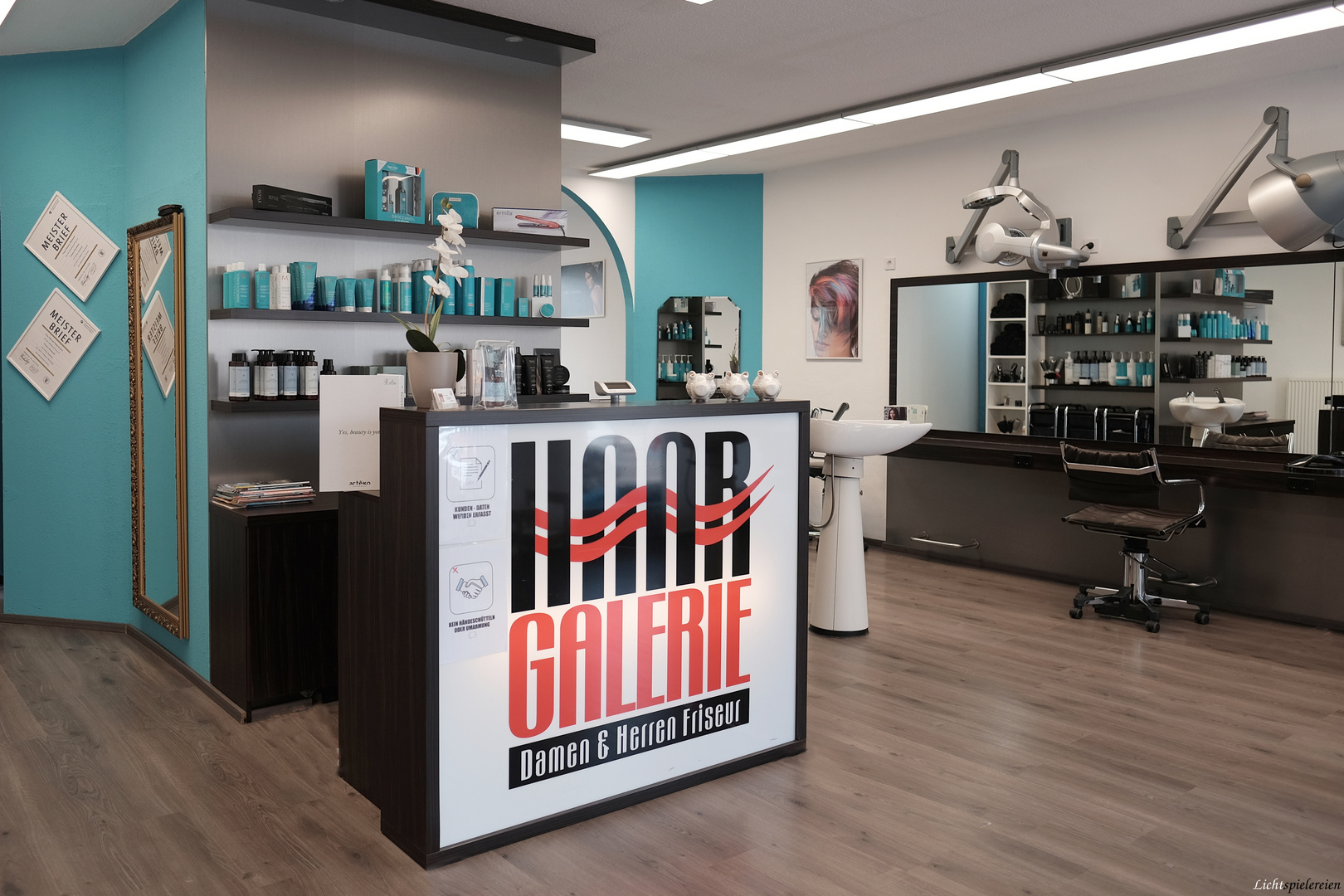 Herzlich Willkommen im Friseursalon