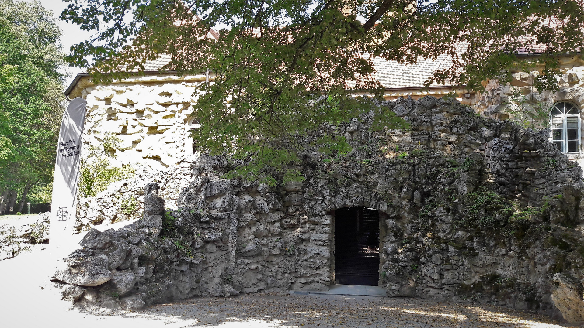 Herzlich willkommen im Schloss