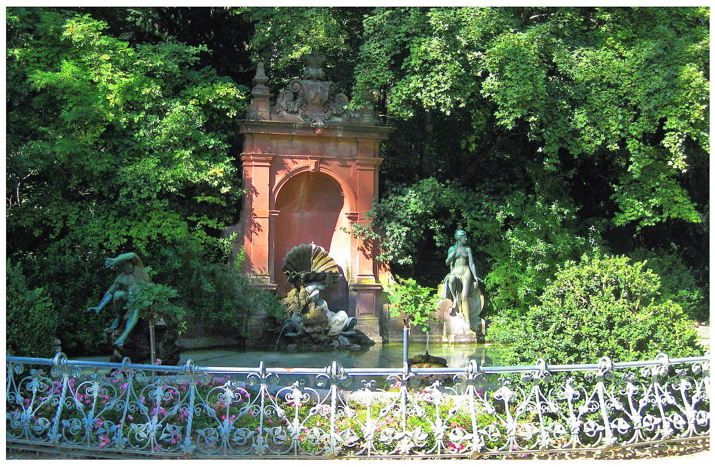 Herzog –Alfred-Brunnen (Coburger Hofgarten)