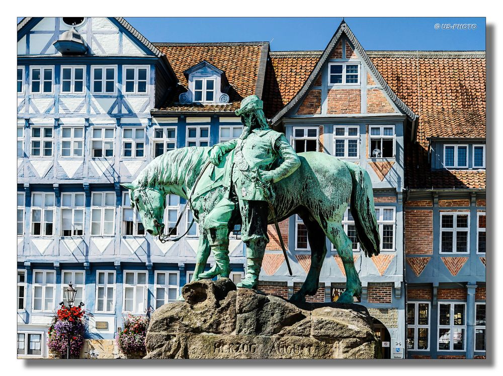 Herzog August Denkmal "Stadtmarkt" 