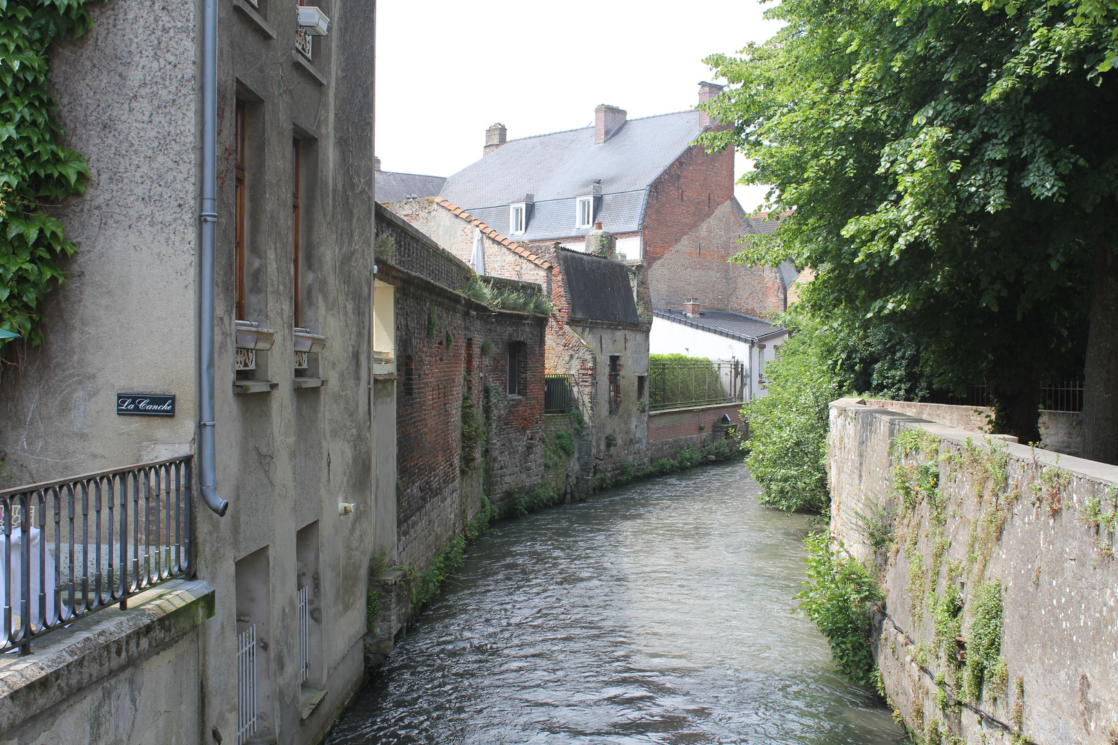 Hesdin - La Canche - Place du Marché aux poissons