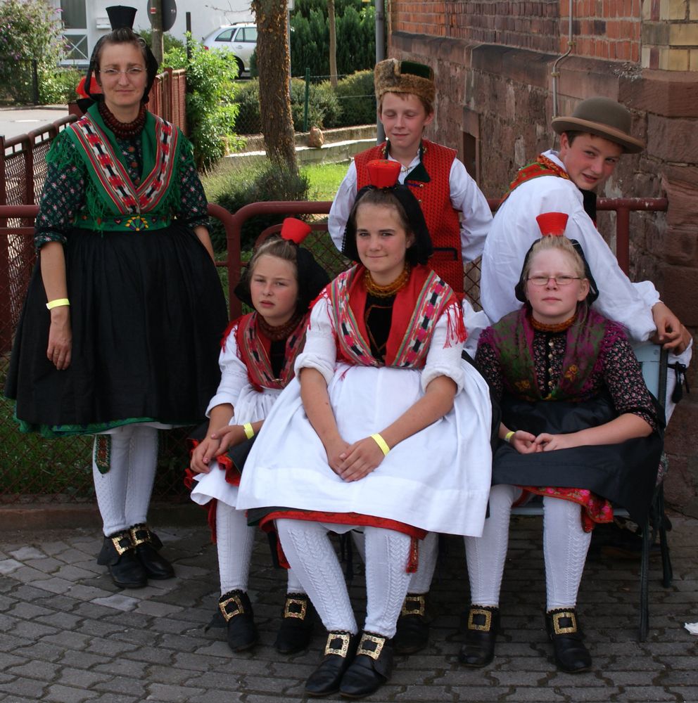 Hessische Trachten: Schwälmer Tracht (2) Foto &amp; Bild | szene ...