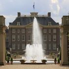 Het Loo Palace from the garden