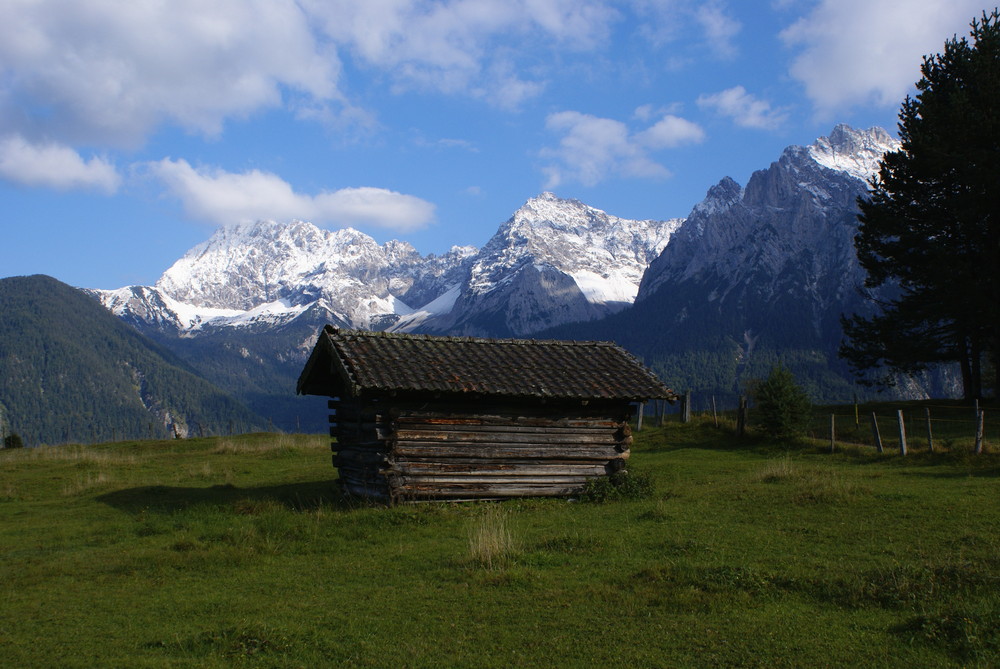 Heuhütte - Berglandschaft