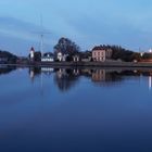 Heure bleue dans le port d'Honfleur.