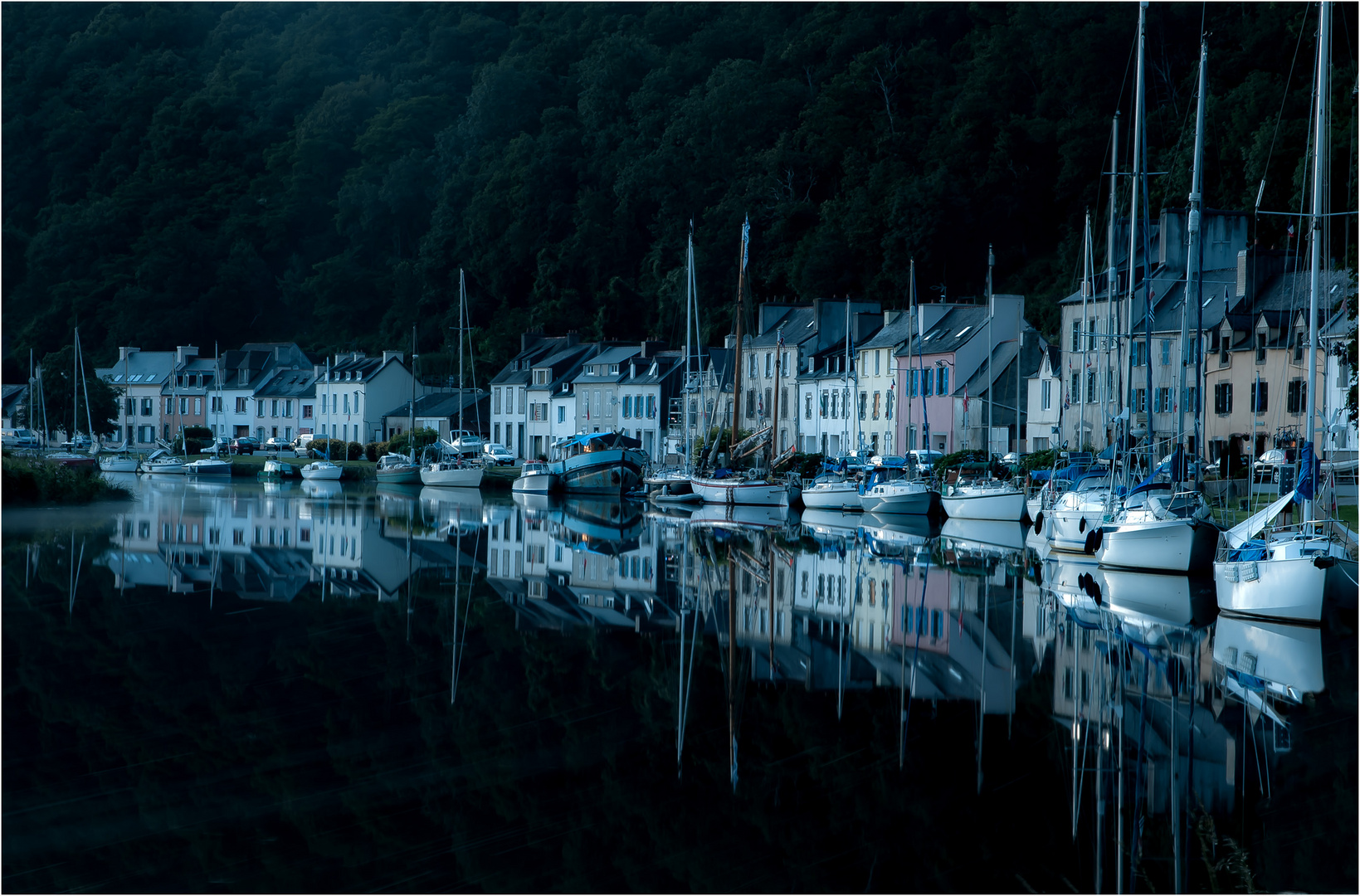 Heure Bleue sur Port Launay