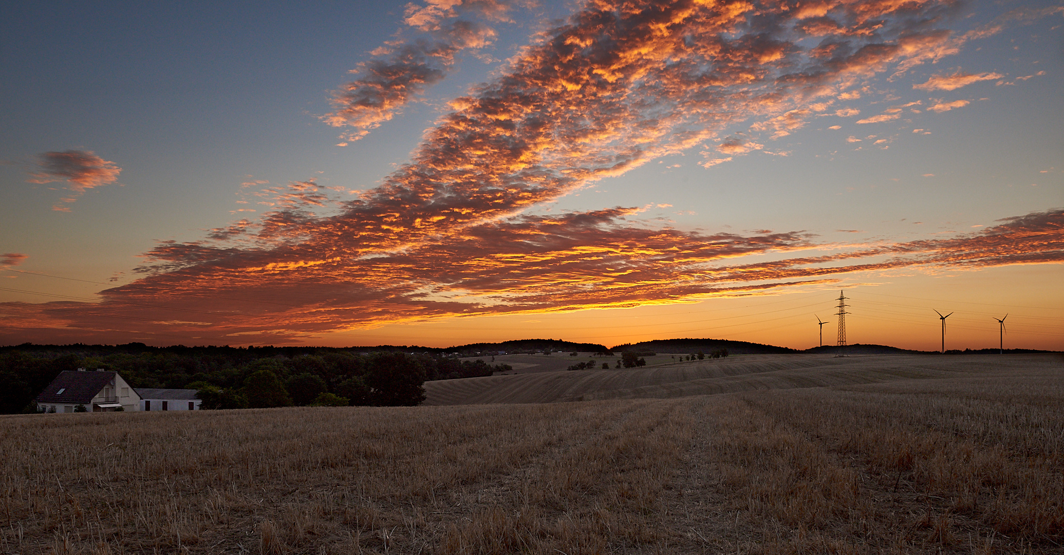 Heute 27.08.2020 um 6 Uhr 35, Sturmtief Kirsten ist abgezogen, ein herrlicher Sonnenaufgang...