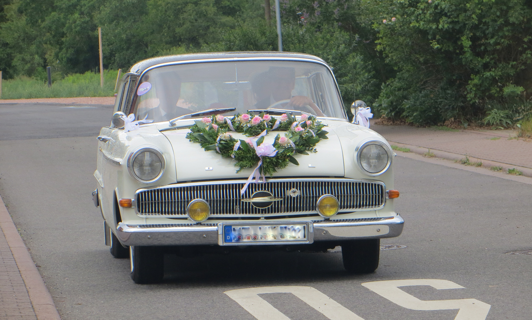 heute 9:15 ist Opelhochzeit