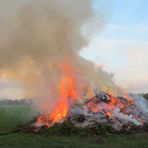 Heute bei unserem Osterfeuer ...