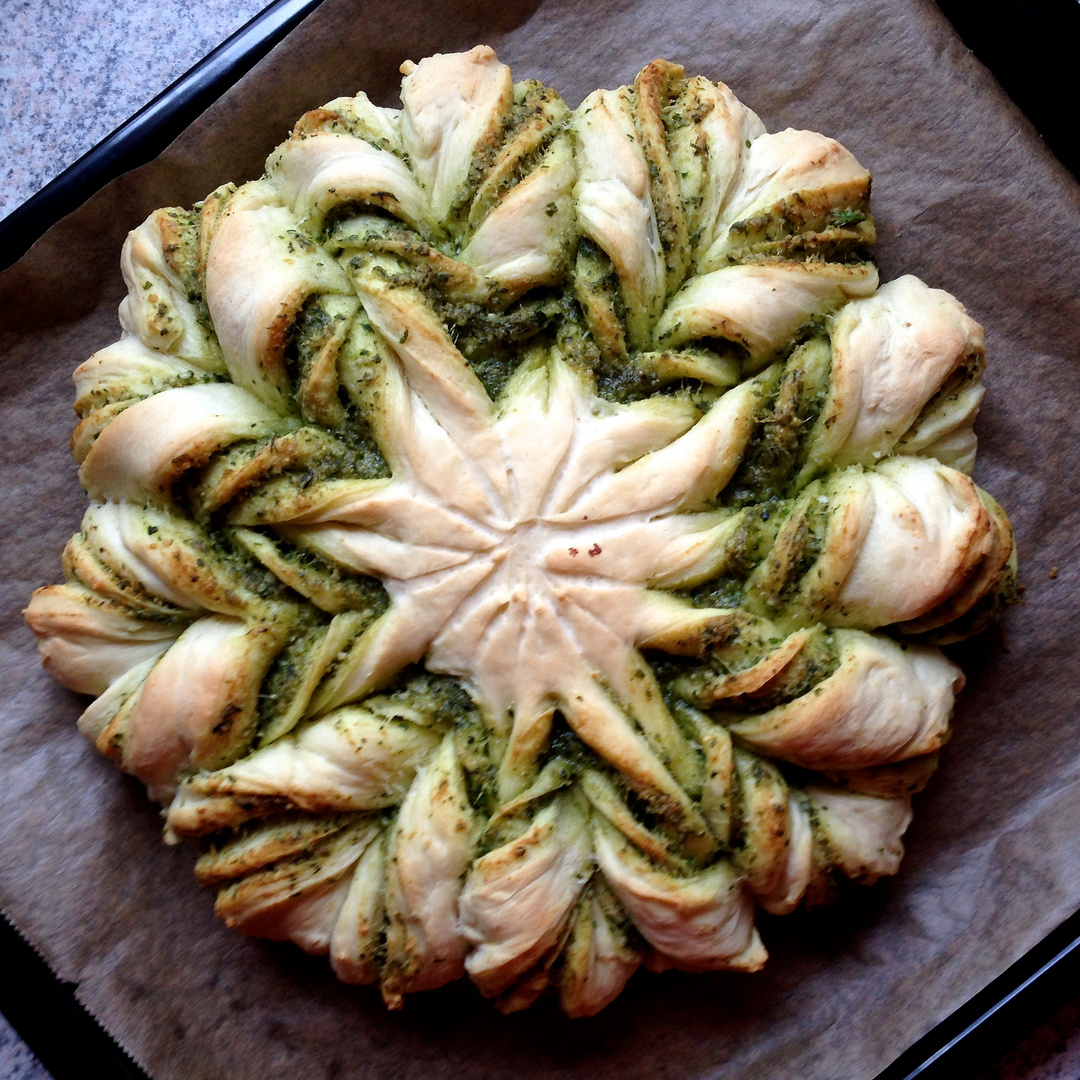 heute gab es Pestobrot *lecker*