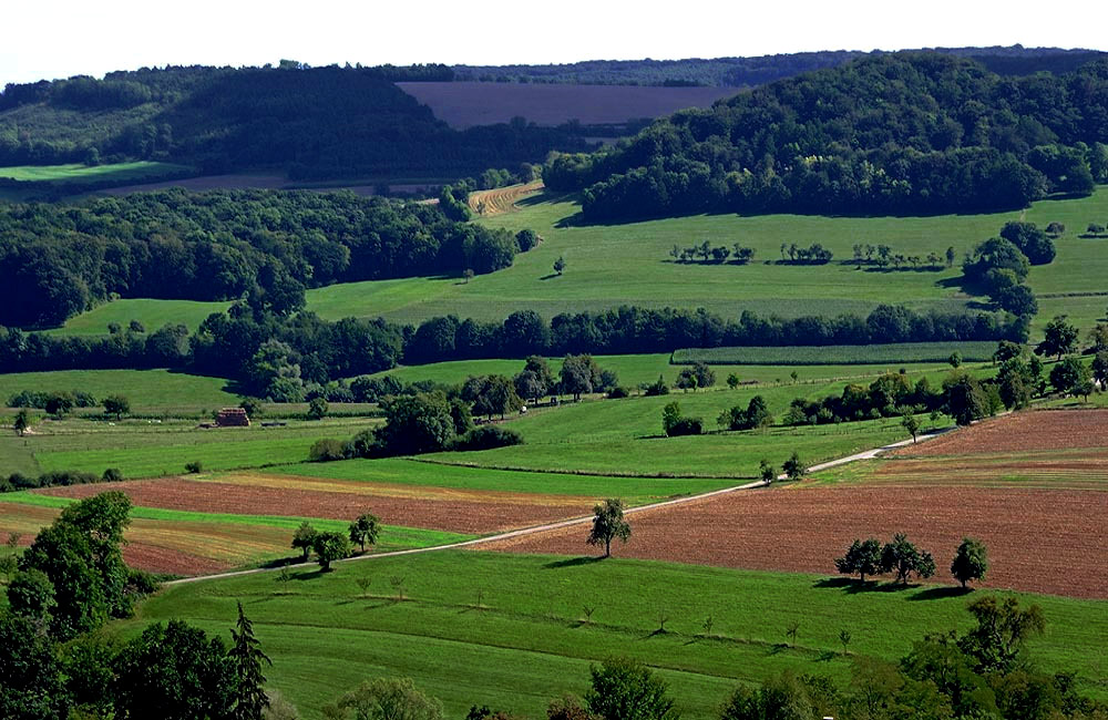 Heute haben es die Wanderer, Rad- und Motorradfahrer etwas feucht ...