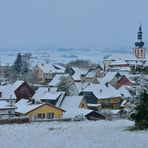 Heute hat es geschneit (está nevando)