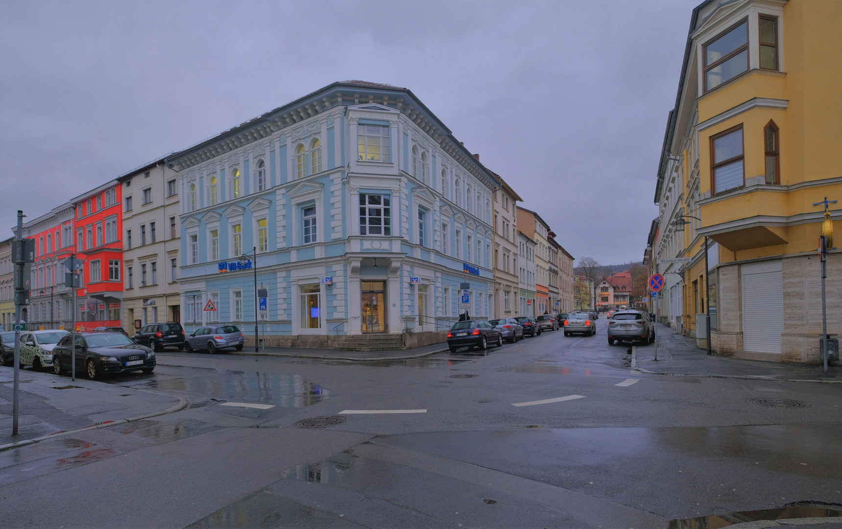 heute in Meiningen, das schöne blaue Haus