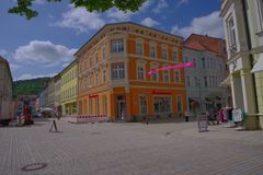 heute in Meiningen, das schöne orange Haus am Markt