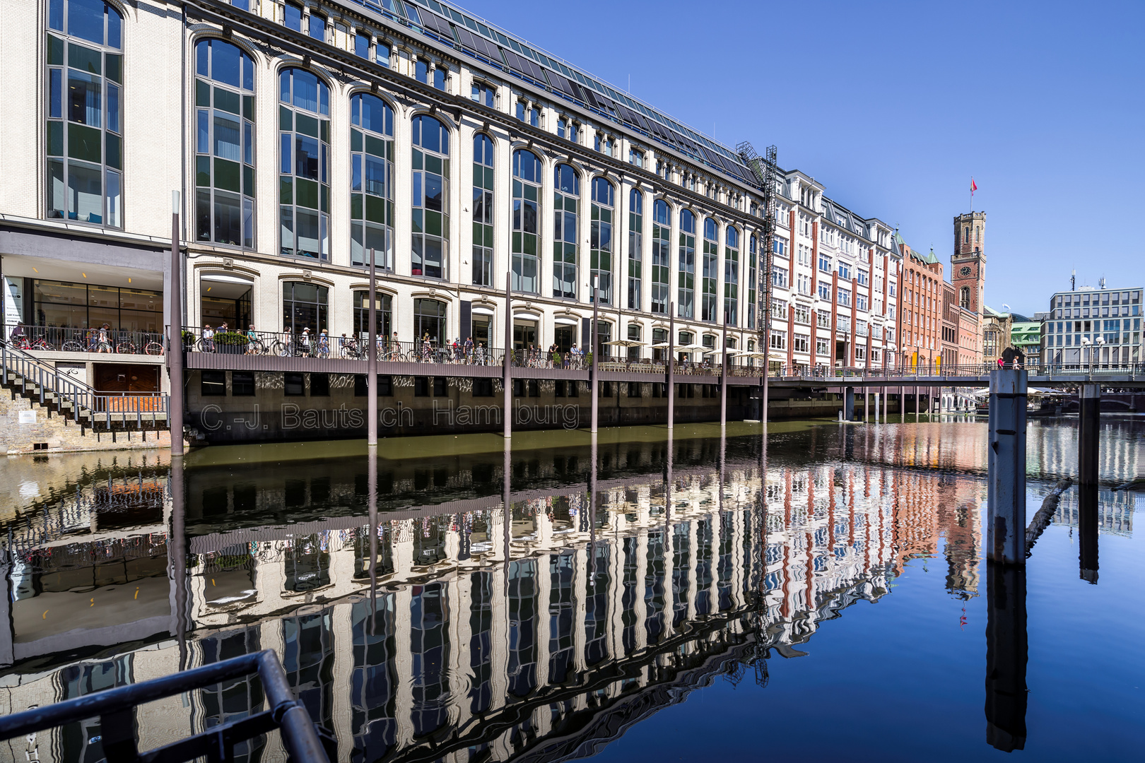 Heute ist Spiegeltag am Bleichenfleet in Hamburg