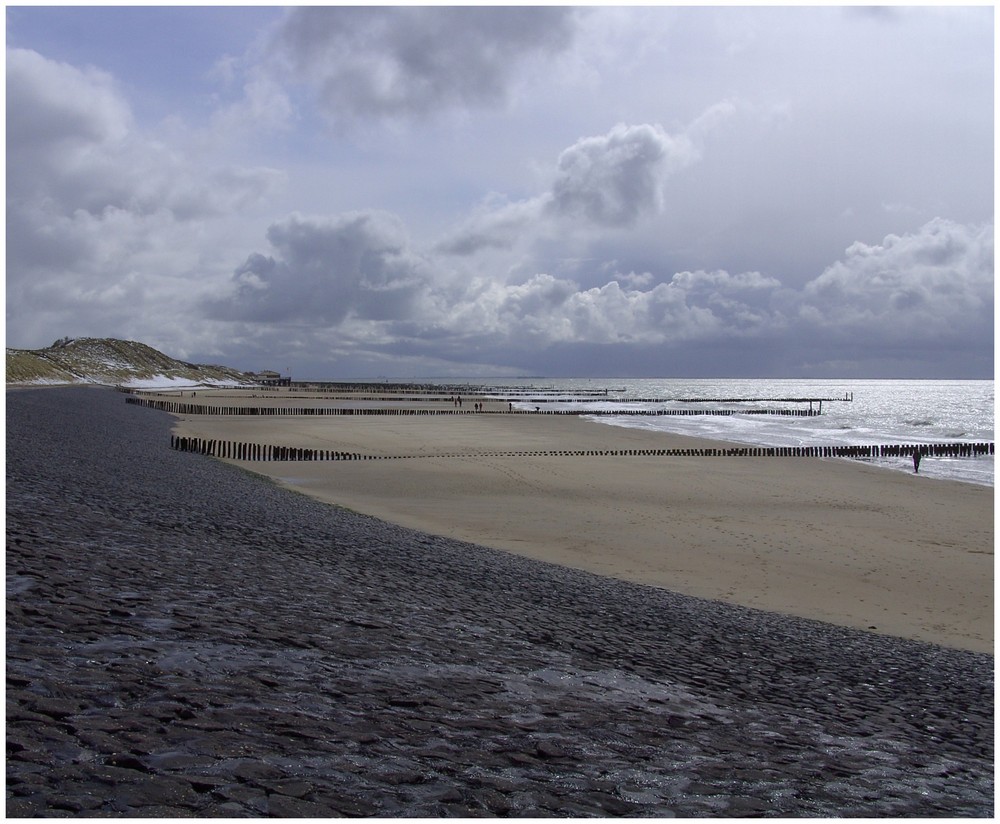 Heute mittag am Strand von Westkapelle