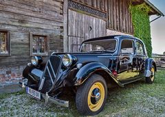 Heute, Oldtimertreffen am Stehrerhof/Neukirchen/OÖ