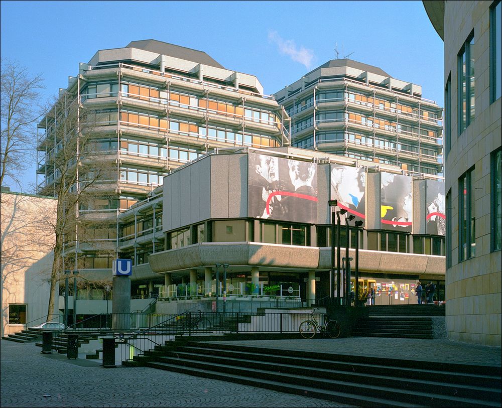 * heute stehen da Butzelhäuschen, auch "Neue Altstadt" genannt *